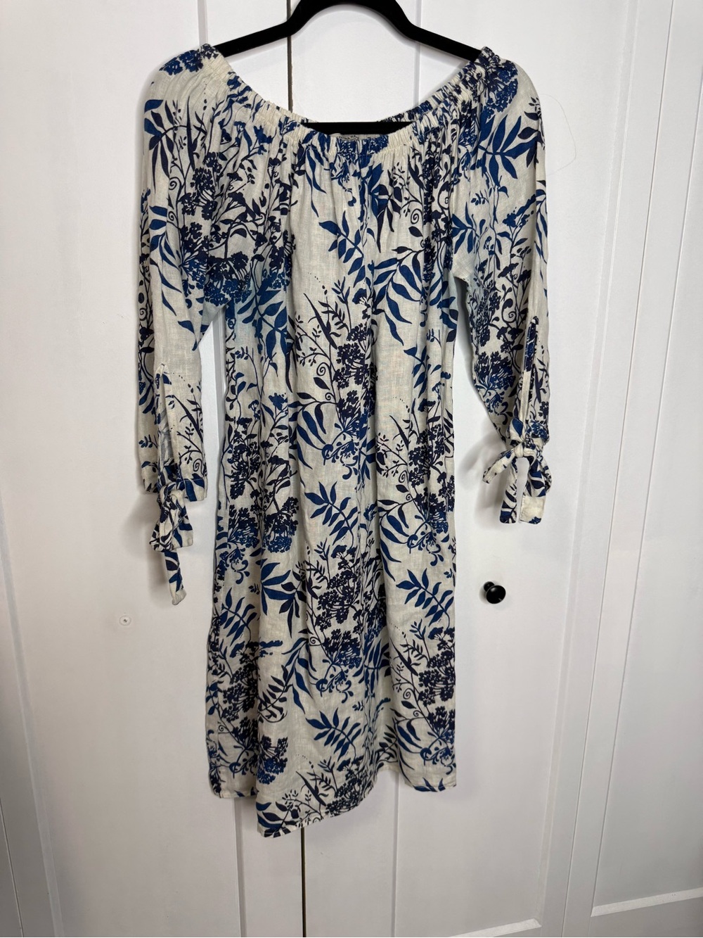 Valentina Naldi - Med - Linen Off-Shoulder Blue Floral Midi Dress with Tie Cuffs